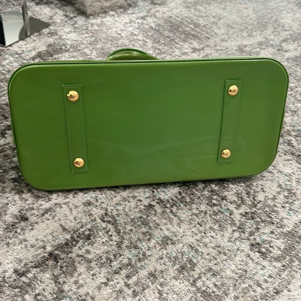 Louis Vuitton Alma GM - Limited Edition Vert Tonic Monogram Vernis - Picture 5 of 17